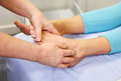 رگ به رگ شدن مکرر مچ پا